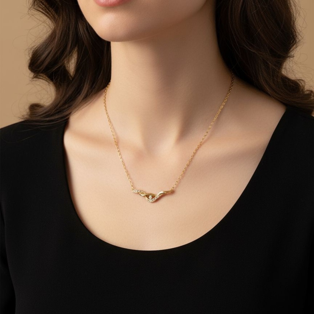 Gold pleated Necklace